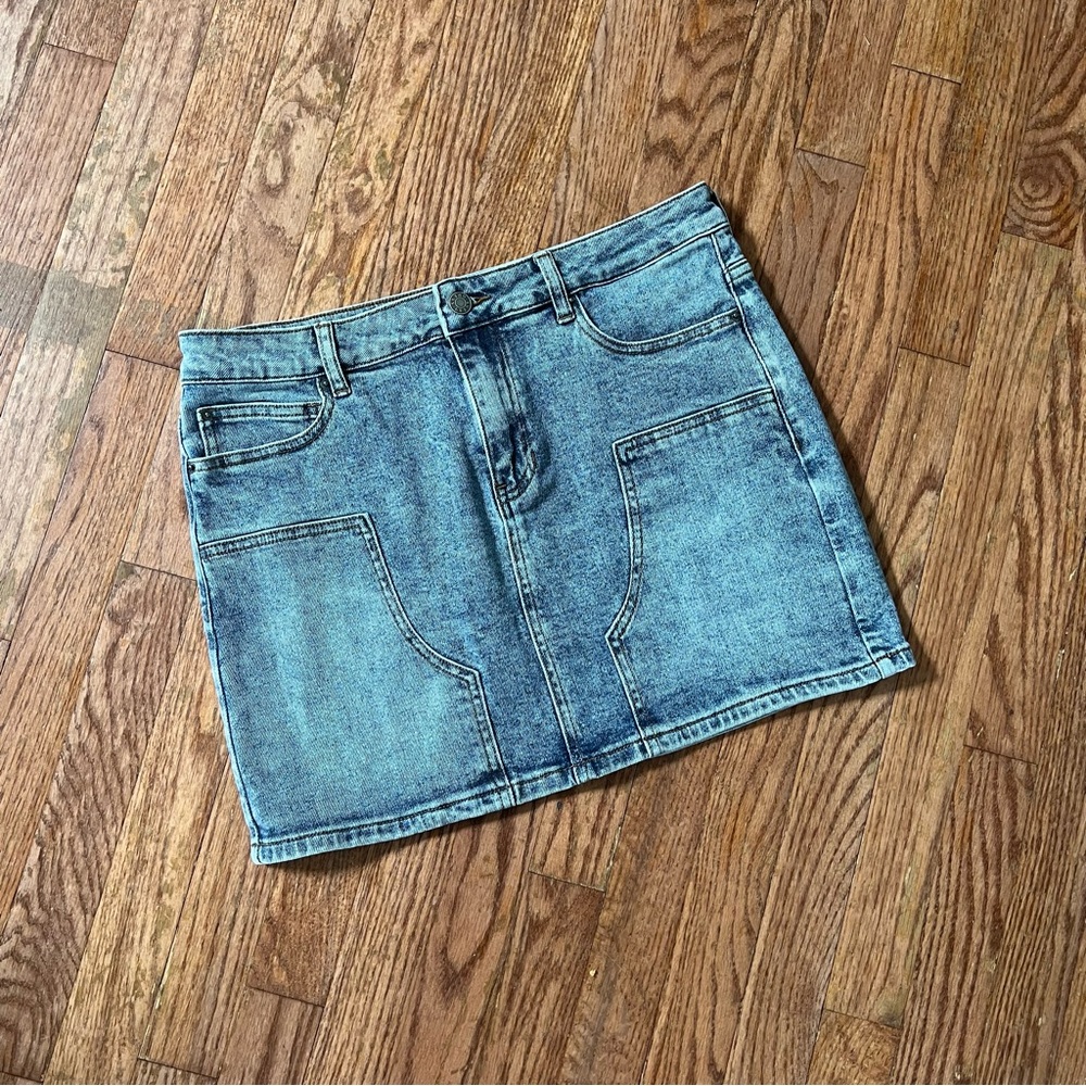 Guess carpenter denim skirt